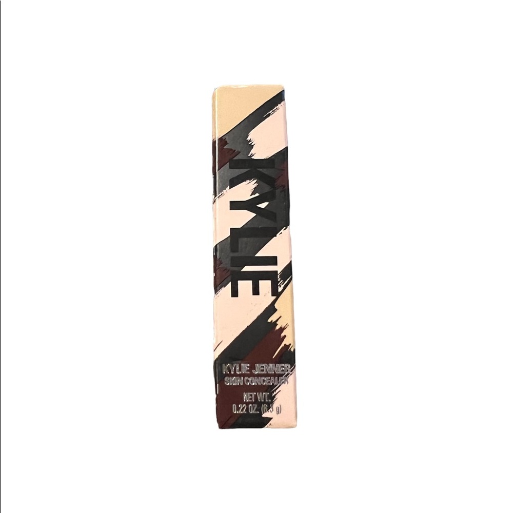 Kylie cosmetic concealer. New